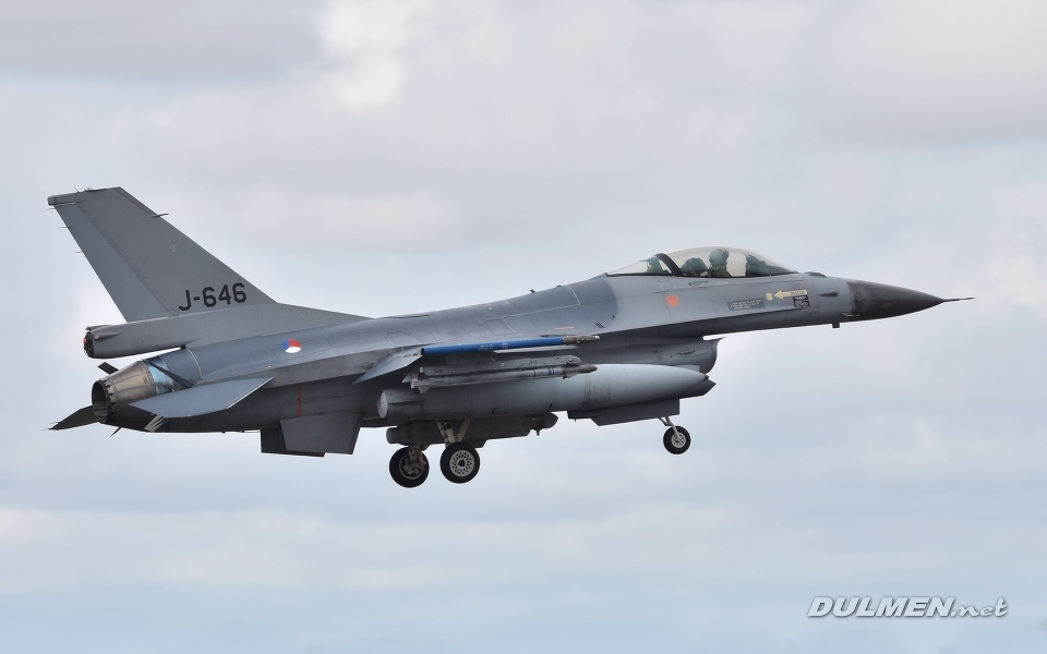 F-16AM J-646 VKL